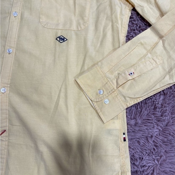 Tommy Hilfiger Men Yellow Long Sleeve Button Front Shirt - Picture 3 of 10